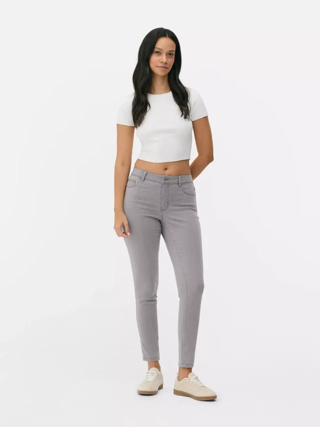 Blugi skinny Essential cu talie medie | croială normală Blugi skinny Essential cu talie medie | croială normală