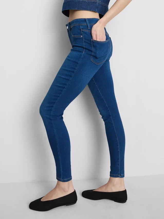 Blugi skinny Essential cu talie medie | croială normală Blugi skinny Essential cu talie medie | croială normală