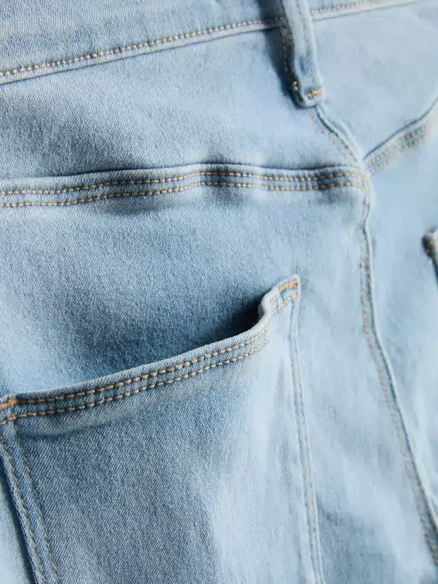 Blugi skinny Essential cu talie medie | croială normală Blugi skinny Essential cu talie medie | croială normală
