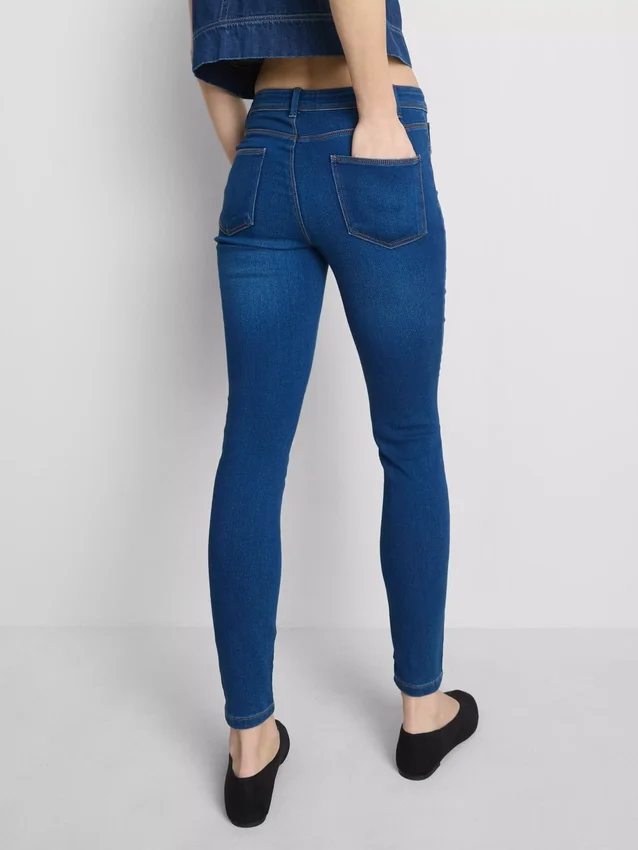 Blugi skinny Essential cu talie medie | croială normală Blugi skinny Essential cu talie medie | croială normală