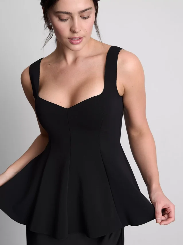 Bluză din crep cu decolteu în formă de inimă și peplum Bluză din crep cu decolteu în formă de inimă și peplum