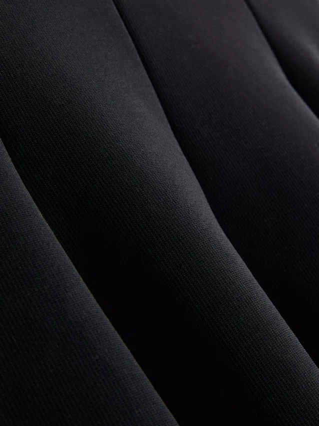 Bluză din crep cu decolteu în formă de inimă și peplum Bluză din crep cu decolteu în formă de inimă și peplum