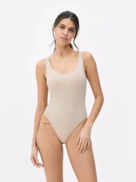Body fără cusături, cu nervuri