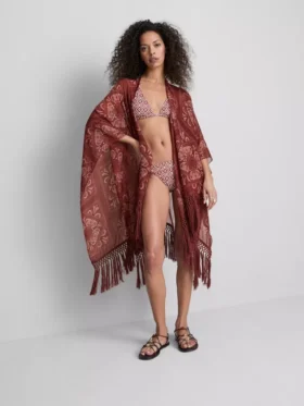 Cape cu franjuri în model Paisley