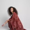 Cape cu franjuri în model Paisley Cape cu franjuri în model Paisley