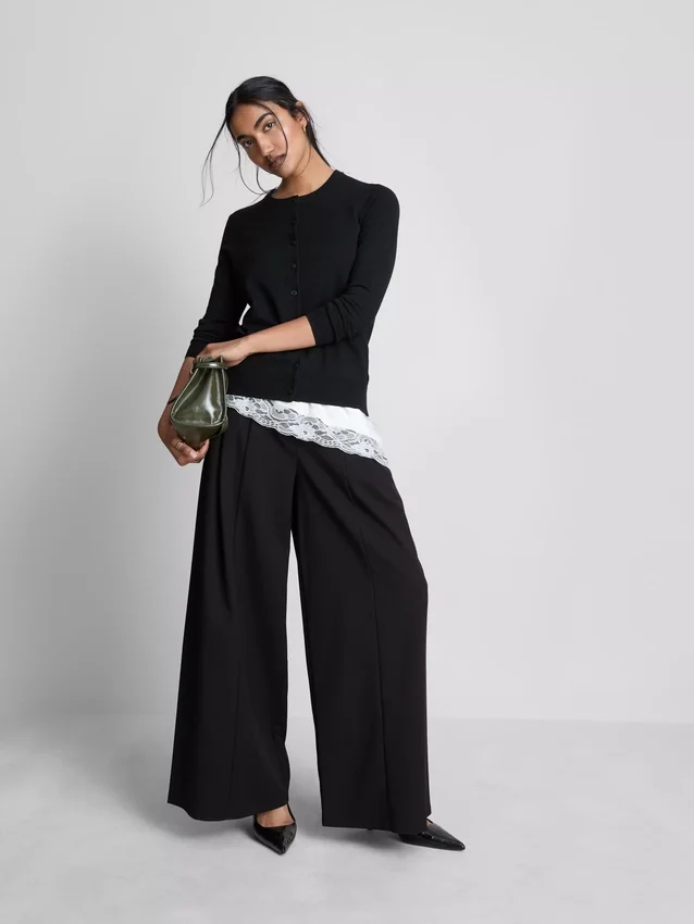 Cardigan cu mâneci lungi și guler rotund Cardigan cu mâneci lungi și guler rotund