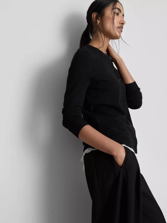 Cardigan cu mâneci lungi și guler rotund Cardigan cu mâneci lungi și guler rotund