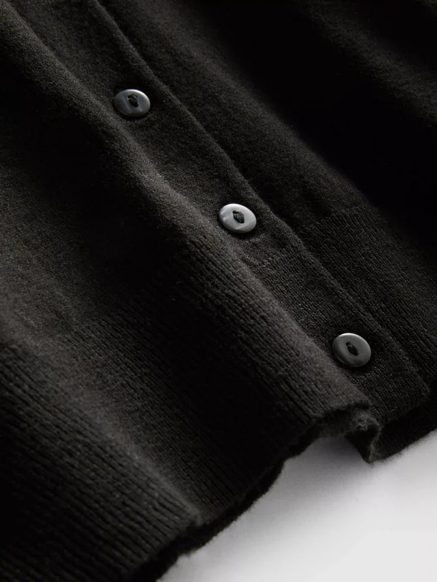 Cardigan cu mâneci lungi și guler rotund Cardigan cu mâneci lungi și guler rotund