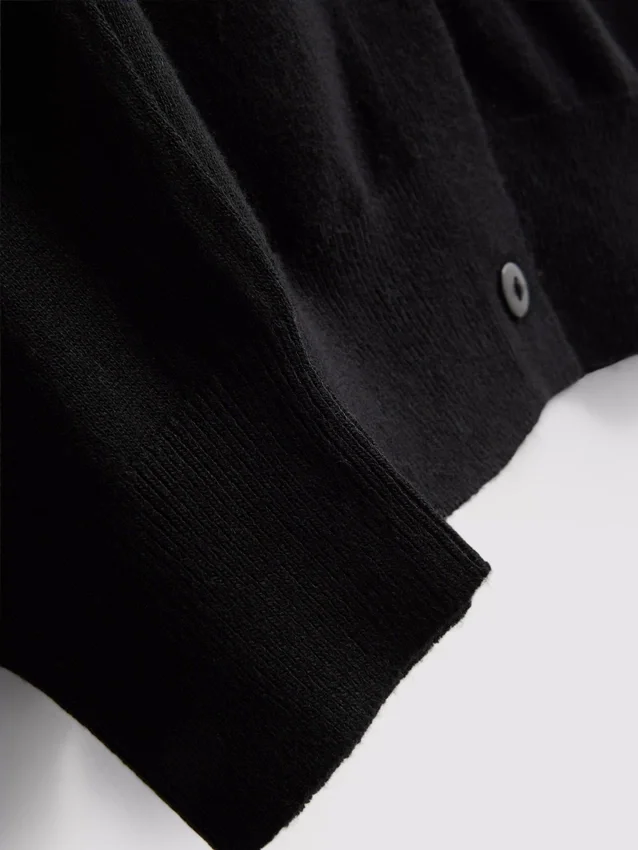 Cardigan esențial cu guler rotund Cardigan esențial cu guler rotund