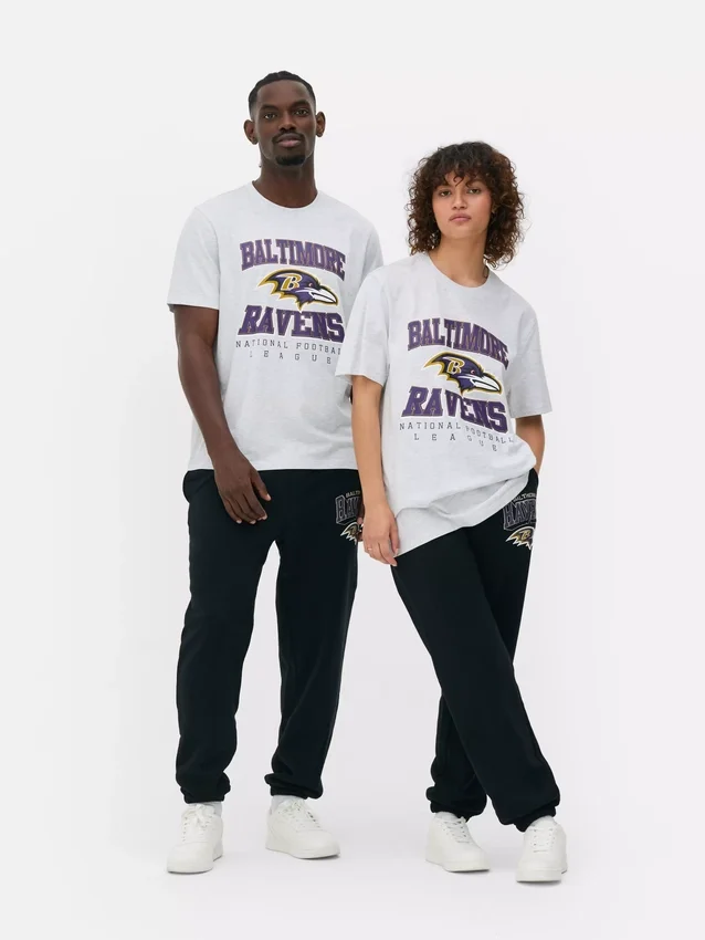 Cămășă cu logo-ul echipei Baltimore Ravens din NFL Cămășă cu logo-ul echipei Baltimore Ravens din NFL