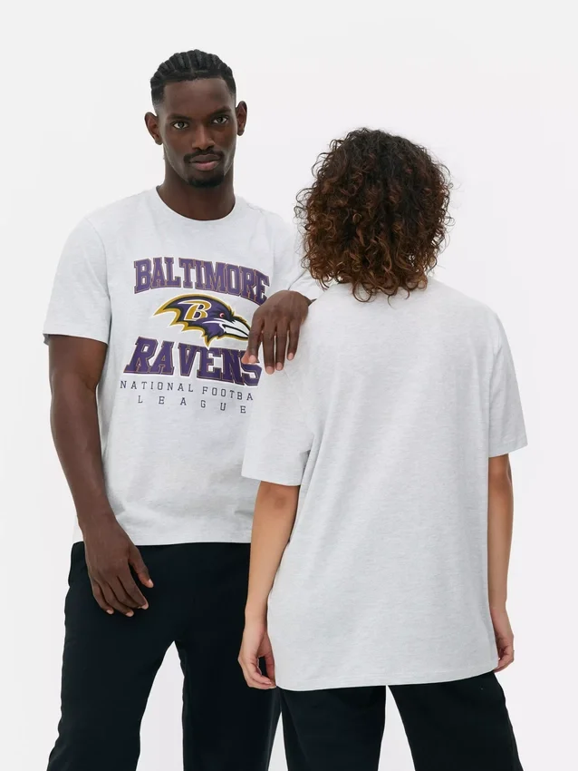 Cămășă cu logo-ul echipei Baltimore Ravens din NFL Cămășă cu logo-ul echipei Baltimore Ravens din NFL