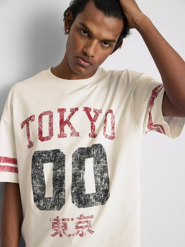 Cămășă cu mâneci scurte și imprimeu în stil „distressed” din Tokyo Cămășă cu mâneci scurte și imprimeu în stil „distressed” din Tokyo