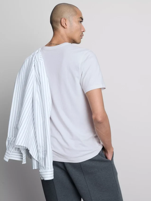 Cămășă elastică cu guler în V și croială slim-fit Cămășă elastică cu guler în V și croială slim-fit