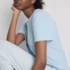Cămășă și pijamale cu pantaloni în dungi Cămășă și pijamale cu pantaloni în dungi
