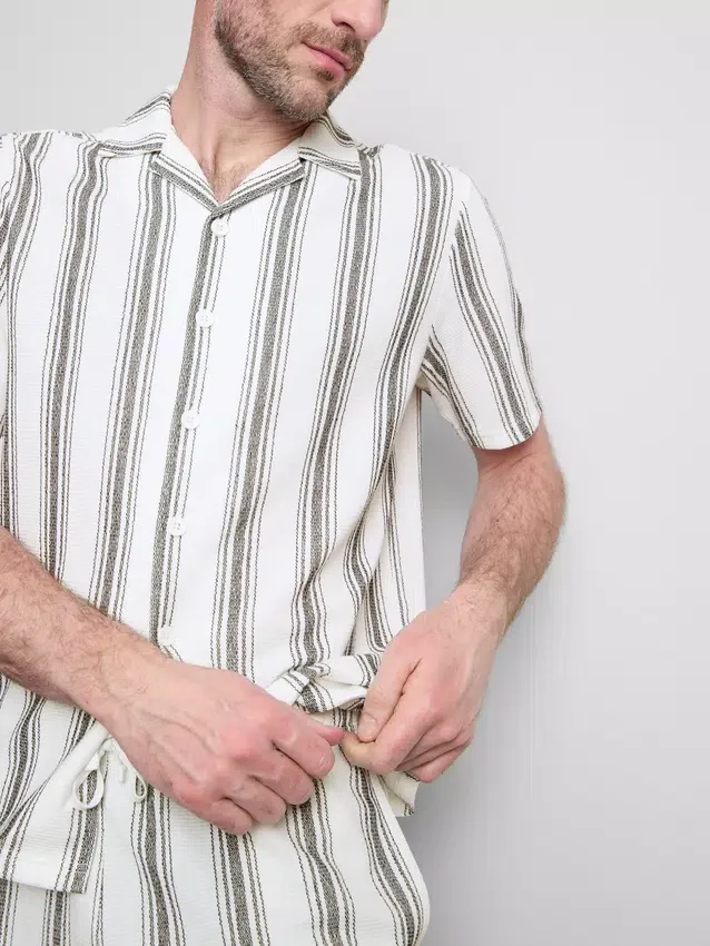 Cămașă de pijama cu dungi Cămașă de pijama cu dungi