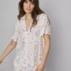 Cămașă de pijama cu mâneci scurte și imprimeu floral Cămașă de pijama cu mâneci scurte și imprimeu floral