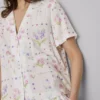Cămașă de pijama cu mâneci scurte și imprimeu floral Cămașă de pijama cu mâneci scurte și imprimeu floral