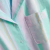 Cămașă de pijama scurtă, cu dungi pastelate, perfectă pentru relaxare Cămașă de pijama scurtă, cu dungi pastelate, perfectă pentru relaxare