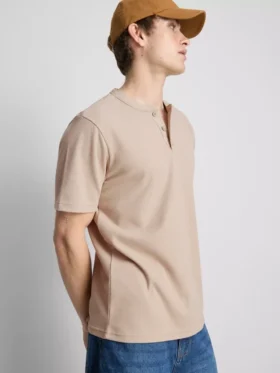 Cămășa Henley texturată
