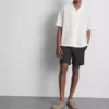 Cămașa cu mâneci scurte din bumbac brodată de la The Edit Cămașa cu mâneci scurte din bumbac brodată de la The Edit