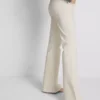 Colecția Primark | blugi evazați cu talie joasă Colecția Primark | blugi evazați cu talie joasă