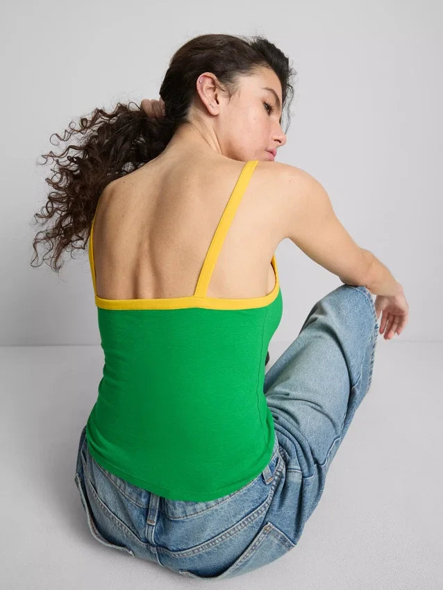 Colecția Primark | Top scurt cu bretele „Brazil” Colecția Primark | Top scurt cu bretele „Brazil”