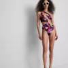 Costum de baie cu decupaje imprimate Costum de baie cu decupaje imprimate