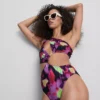 Costum de baie cu decupaje imprimate Costum de baie cu decupaje imprimate