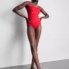 Costum de baie modelat, cu detalii drapate Costum de baie modelat, cu detalii drapate