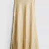 Fustă maxi din satin, cu croi în A Fustă maxi din satin, cu croi în A