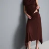 Fustă midi cu tiv în formă de batistă Fustă midi cu tiv în formă de batistă