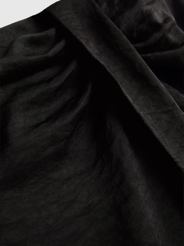 Fustă midi din satin cu franjuri Fustă midi din satin cu franjuri