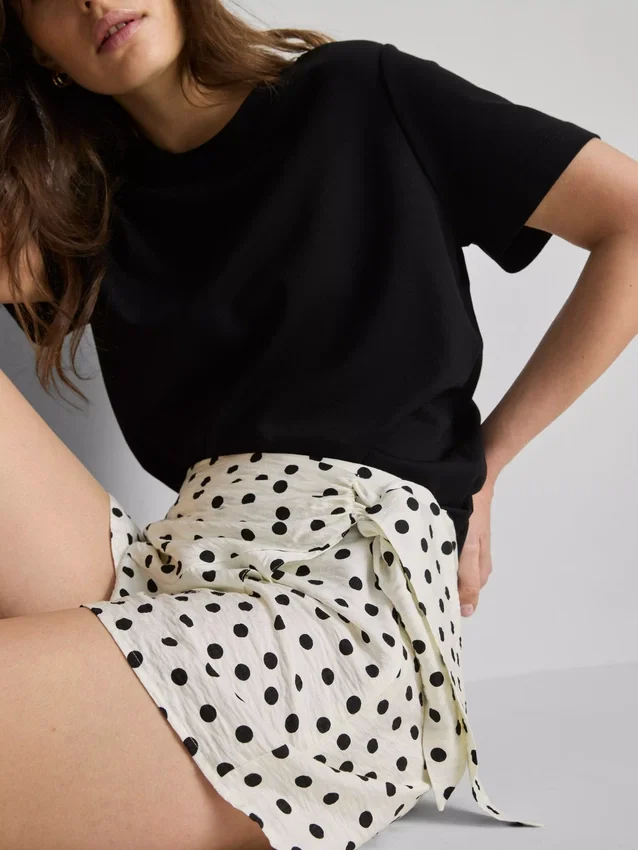 Fustă-pantalon cu buline Fustă-pantalon cu buline