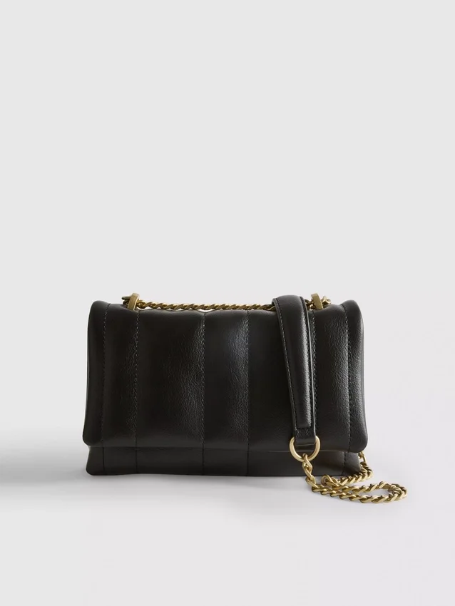 Geantă crossbody cu clapă Geantă crossbody cu clapă