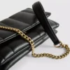 Geantă crossbody cu clapă Geantă crossbody cu clapă