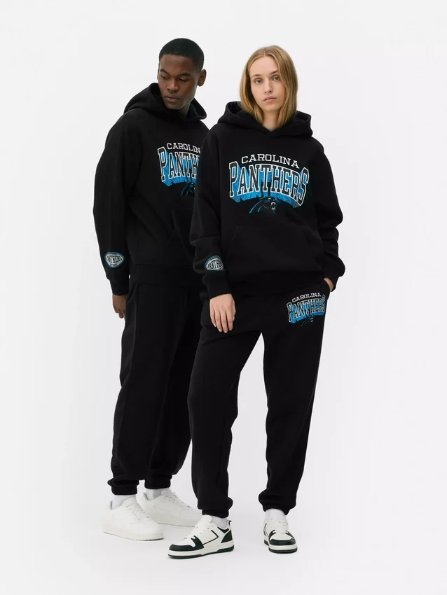 Hanorac cu logo-ul echipei Carolina Panthers din NFL Hanorac cu logo-ul echipei Carolina Panthers din NFL