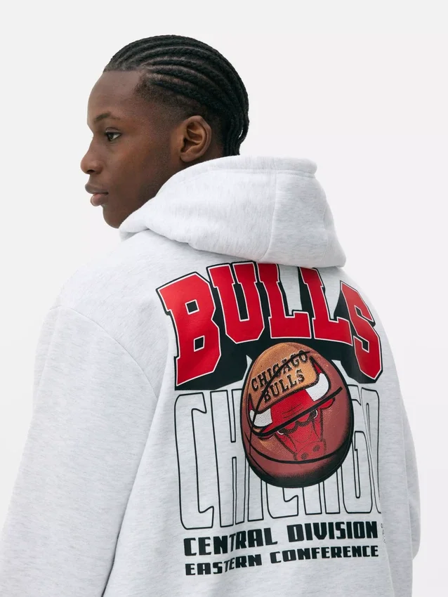 Hanorac cu logo-ul echipei NBA Chicago Bulls Hanorac cu logo-ul echipei NBA Chicago Bulls
