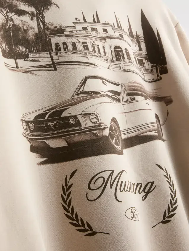 Hanorac Ford Mustang cu jumătate de fermoar Hanorac Ford Mustang cu jumătate de fermoar
