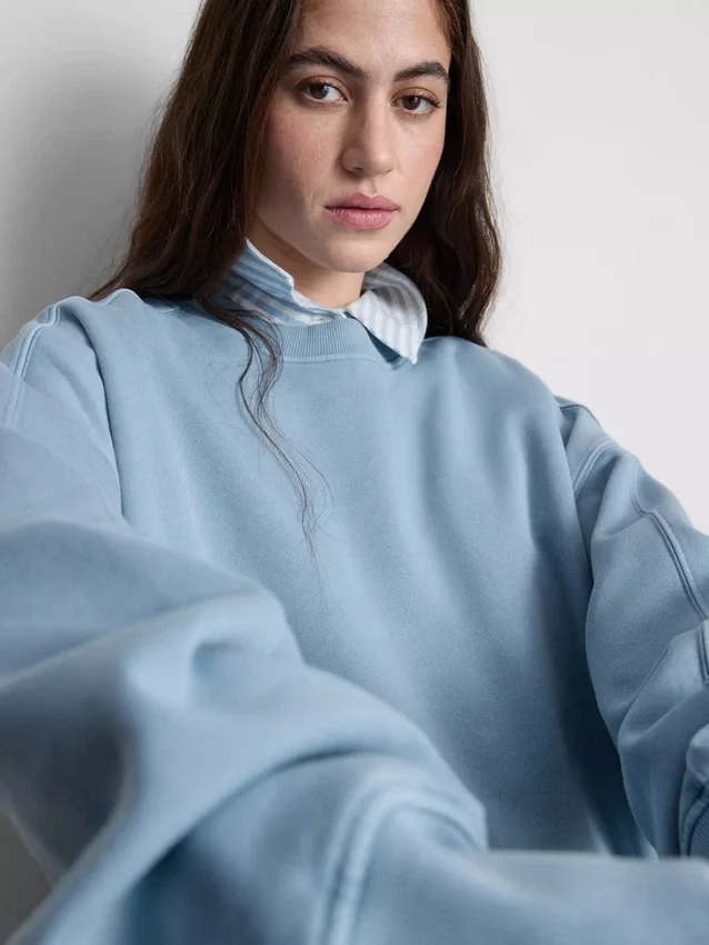 Hanorac oversized cu umeri coborâți Hanorac oversized cu umeri coborâți