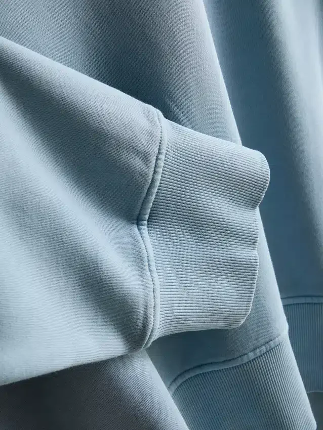 Hanorac oversized cu umeri coborâți Hanorac oversized cu umeri coborâți
