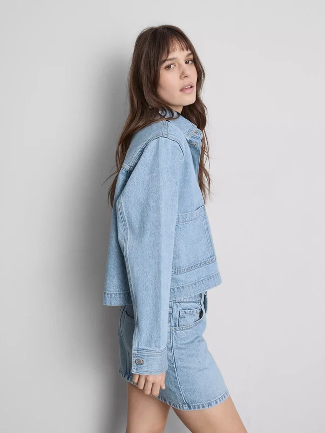 Jachetă din denim cu buzunare aplicate din bumbac Jachetă din denim cu buzunare aplicate din bumbac
