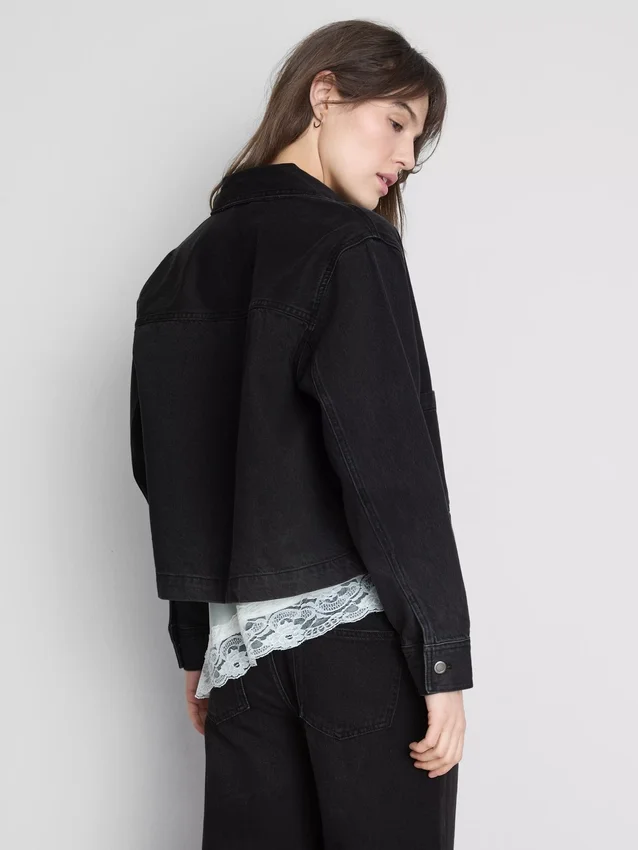 Jachetă din denim cu buzunare aplicate din bumbac Jachetă din denim cu buzunare aplicate din bumbac