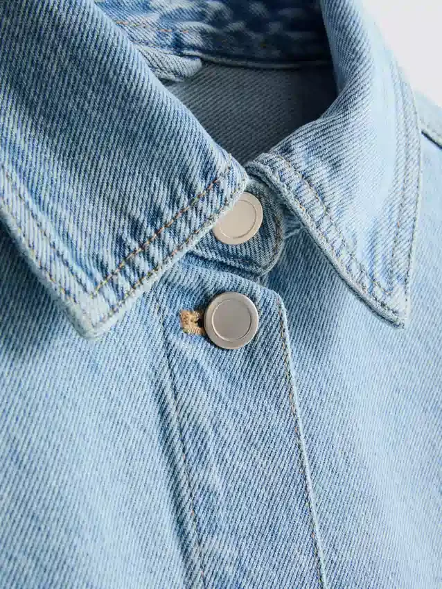 Jachetă din denim cu buzunare aplicate din bumbac Jachetă din denim cu buzunare aplicate din bumbac