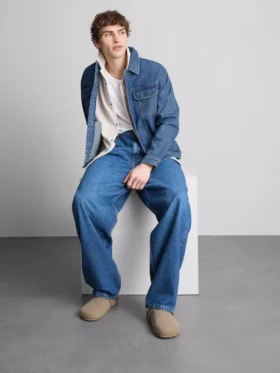Jachetă din denim în stil trucker