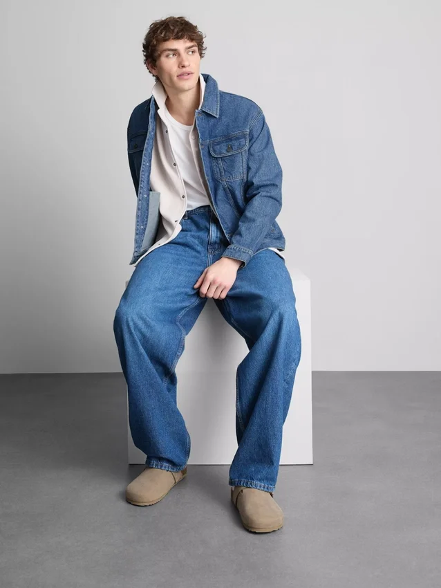 Jachetă din denim în stil trucker Jachetă din denim în stil trucker