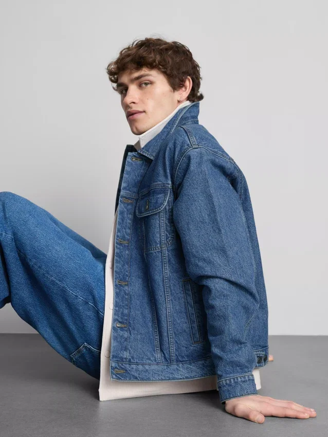 Jachetă din denim în stil trucker Jachetă din denim în stil trucker