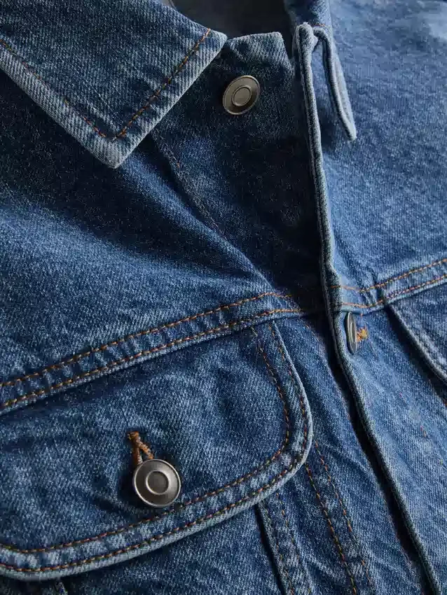 Jachetă din denim în stil trucker Jachetă din denim în stil trucker