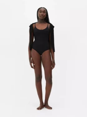 Lenjerie Modelatoare fără cusături