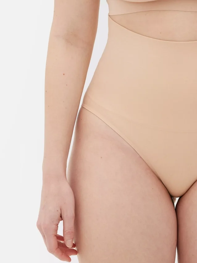 Lenjerie Modelatoare fără cusături, cu talie înaltă Lenjerie Modelatoare fără cusături, cu talie înaltă