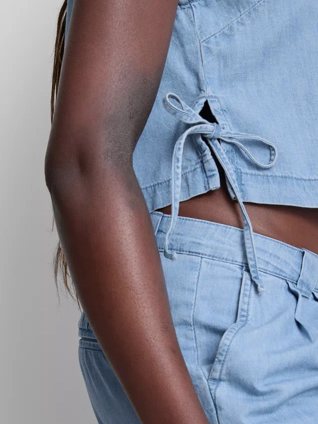 Maiou din denim de bumbac cu legături laterale Maiou din denim de bumbac cu legături laterale